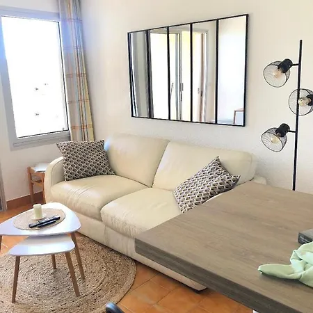 Superbe Vue à Maxime T2 Climatisé *